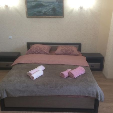 Hotel Grant Pesochin Dış mekan fotoğraf