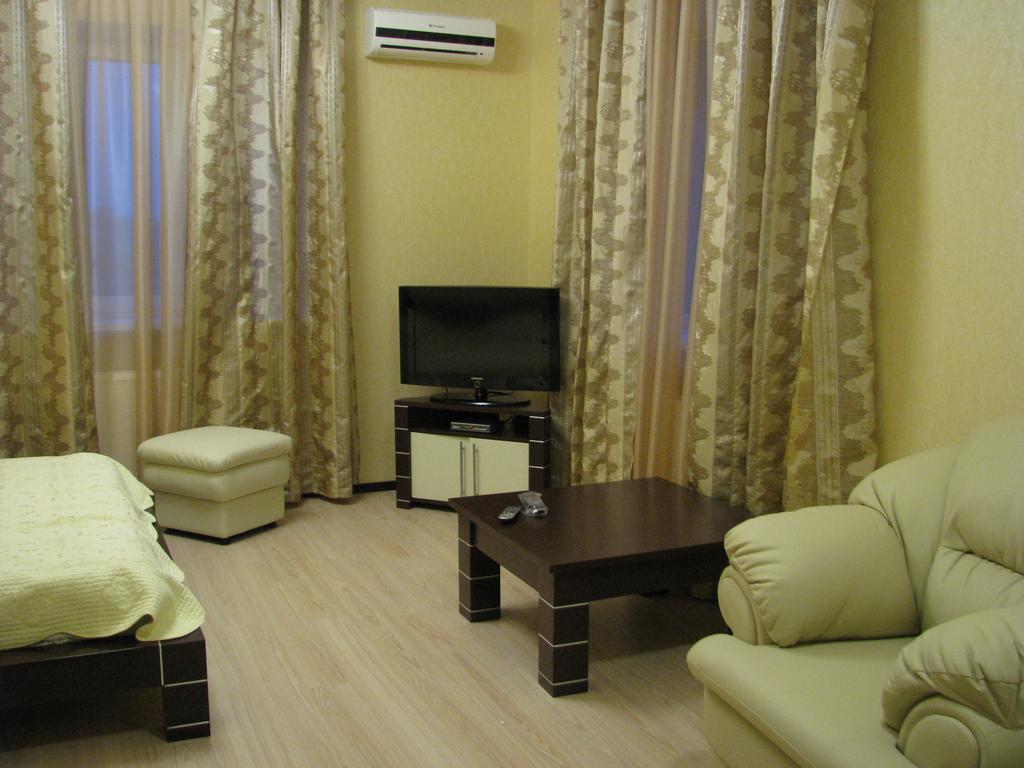 Hotel Grant Pesochin Oda fotoğraf
