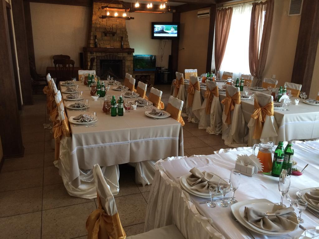 Hotel Grant Pesochin Dış mekan fotoğraf
