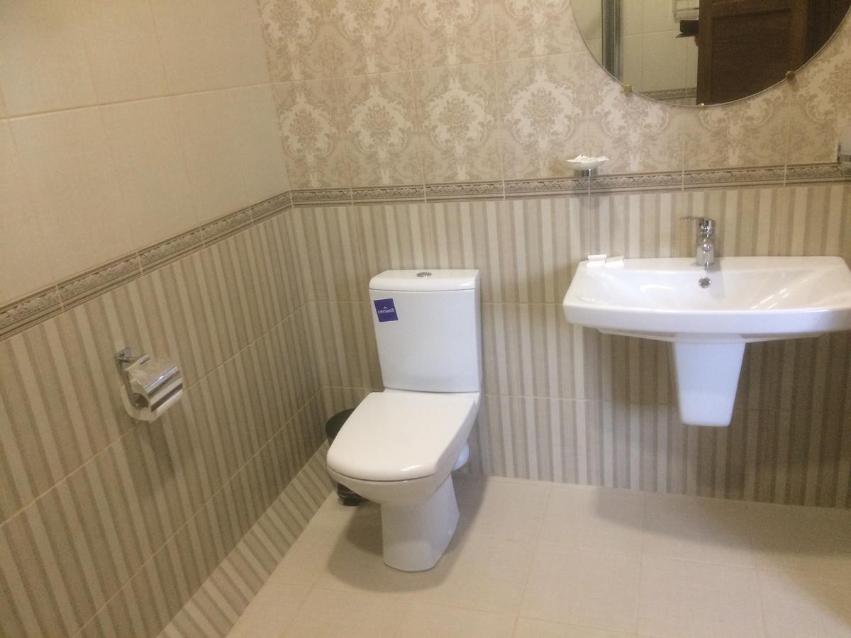 Hotel Grant Pesochin Dış mekan fotoğraf