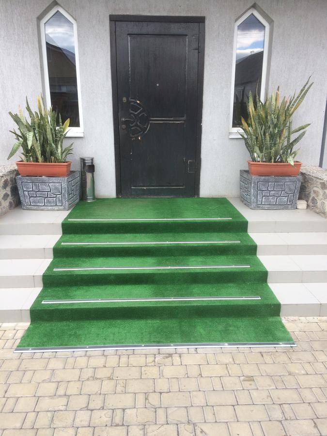 Hotel Grant Pesochin Dış mekan fotoğraf